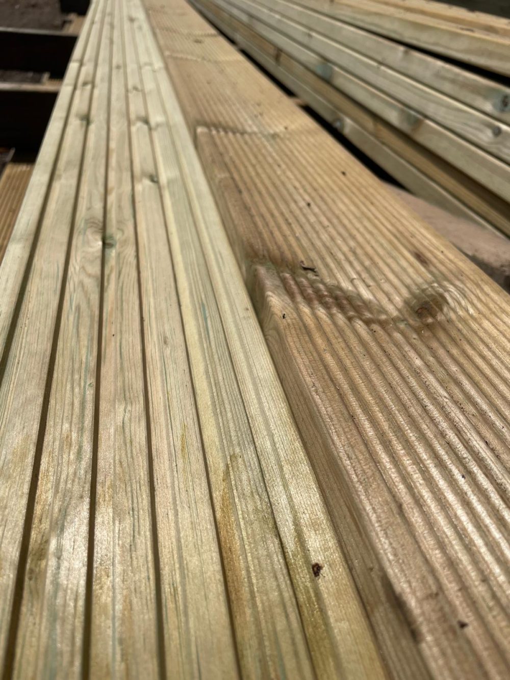 Decking Boards / Surround - Image 2